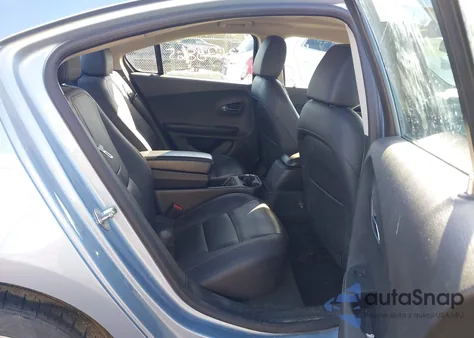 2014 Chevrolet Volt z USA, uszkodzony, nr VIN 1G1RB6E44EU153957